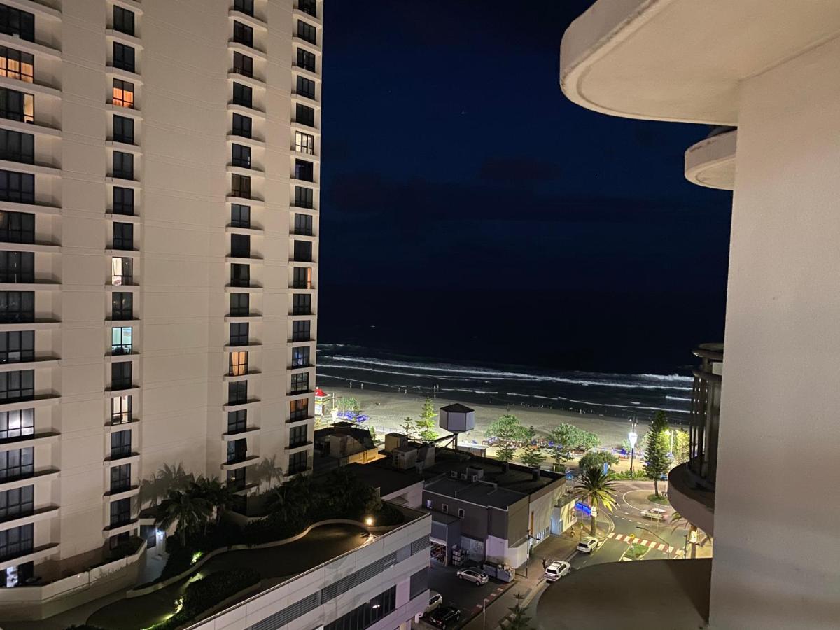 Unit 2 - Spectacular Sea Views In Surfers Paradise โกลด์โคสต์ ภายนอก รูปภาพ