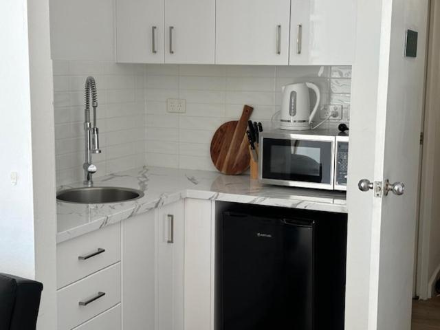 Unit 2 - Spectacular Sea Views In Surfers Paradise โกลด์โคสต์ ภายนอก รูปภาพ