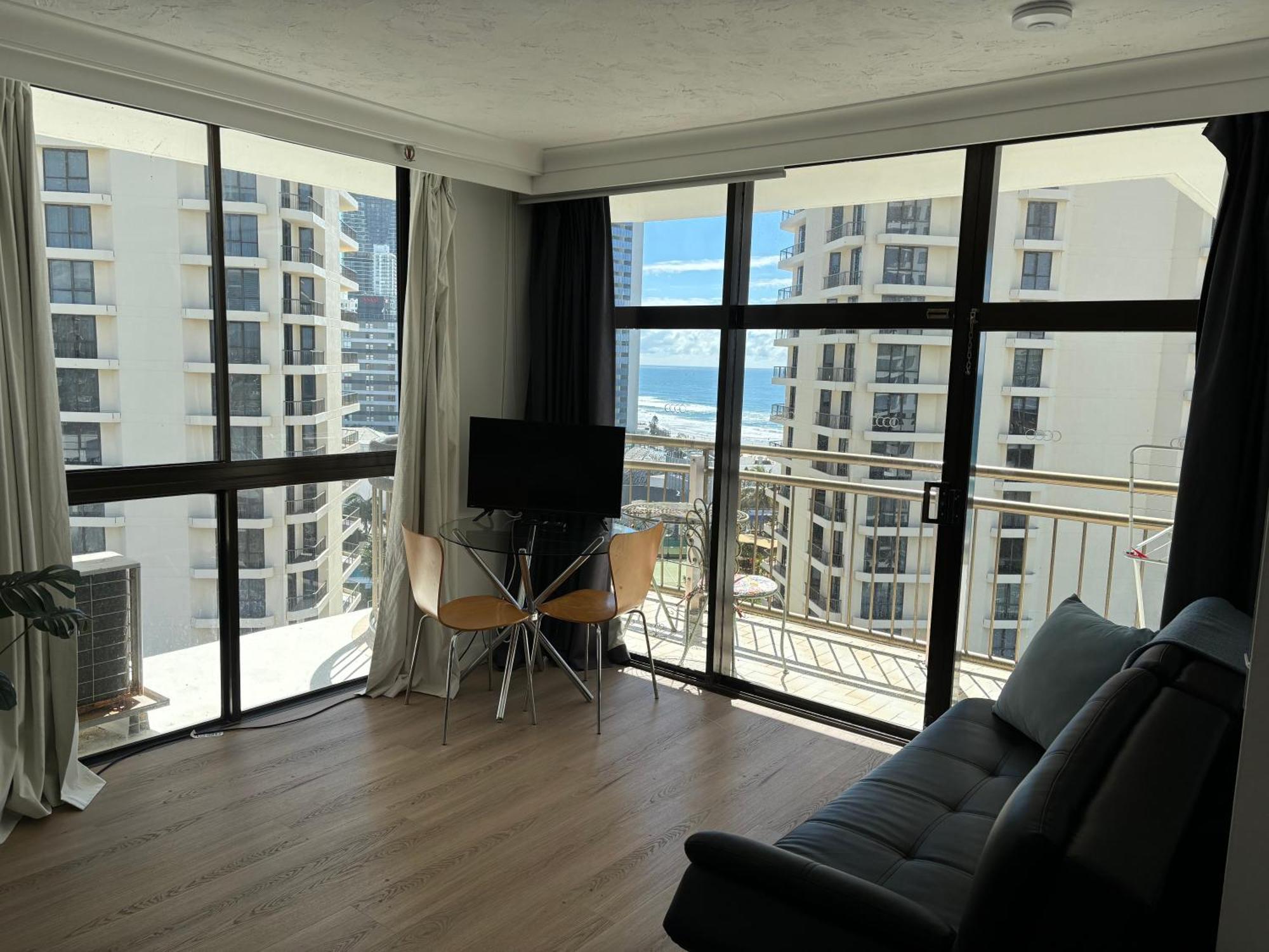Unit 2 - Spectacular Sea Views In Surfers Paradise โกลด์โคสต์ ภายนอก รูปภาพ